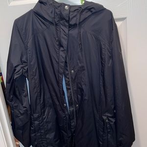 Columbia wind braker